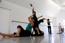 Shawl-Anderson Modern Dance Makers